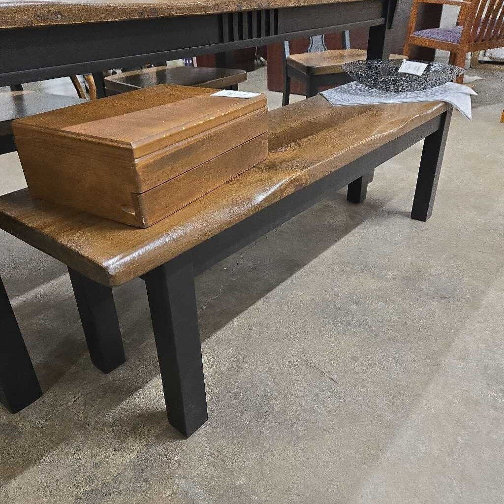 NEWLY MADE DINING TABLE, 4 CHAIRS & BENCH