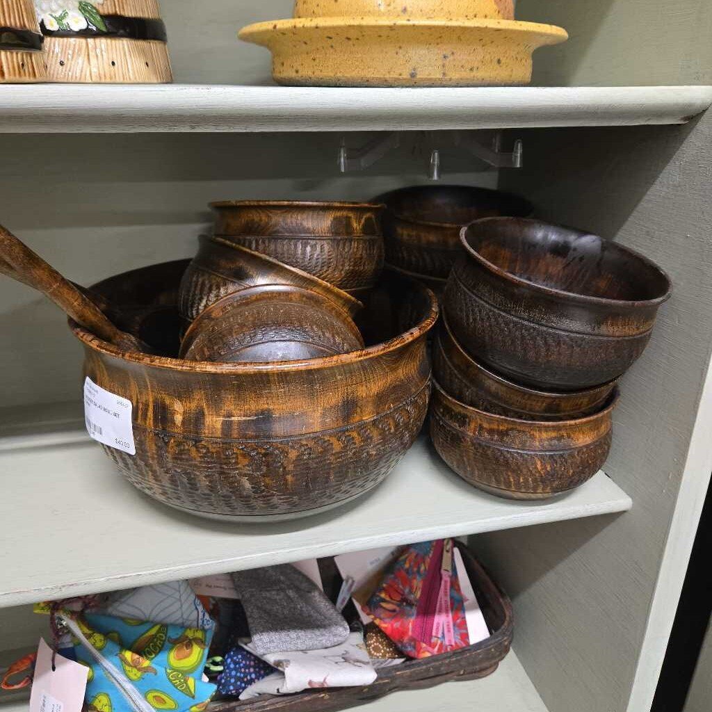 WOODEN SALAD BOWL SET