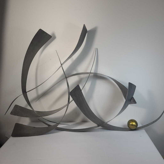 METAL WALL SCULPTURE