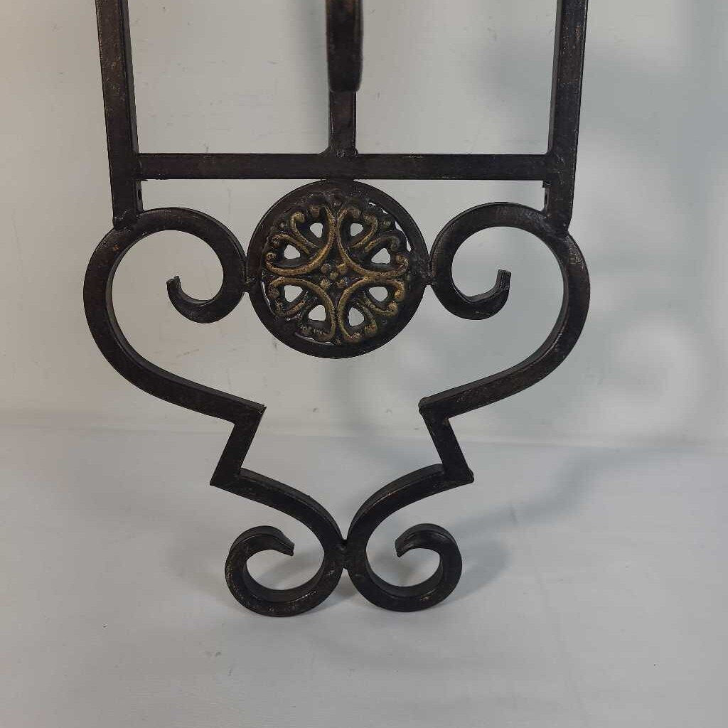 METAL CANDLE WALL SCONCE