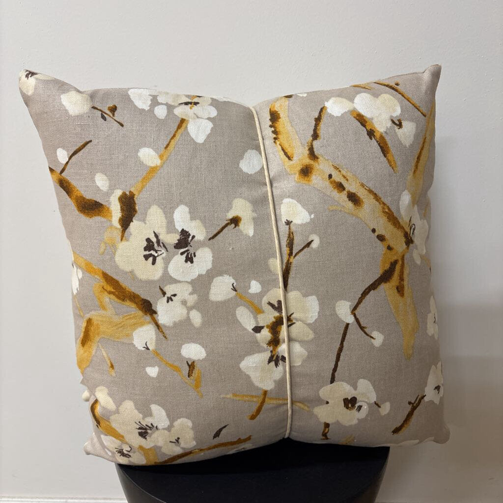 CHERRY BLOSSOM YELLOW 22" X 22" FEATHER INSERT, PRICE FOR 2