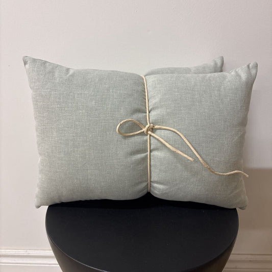 LINEN OASIS 14" X 20" POLYFILL INSERT, PRICE FOR 2