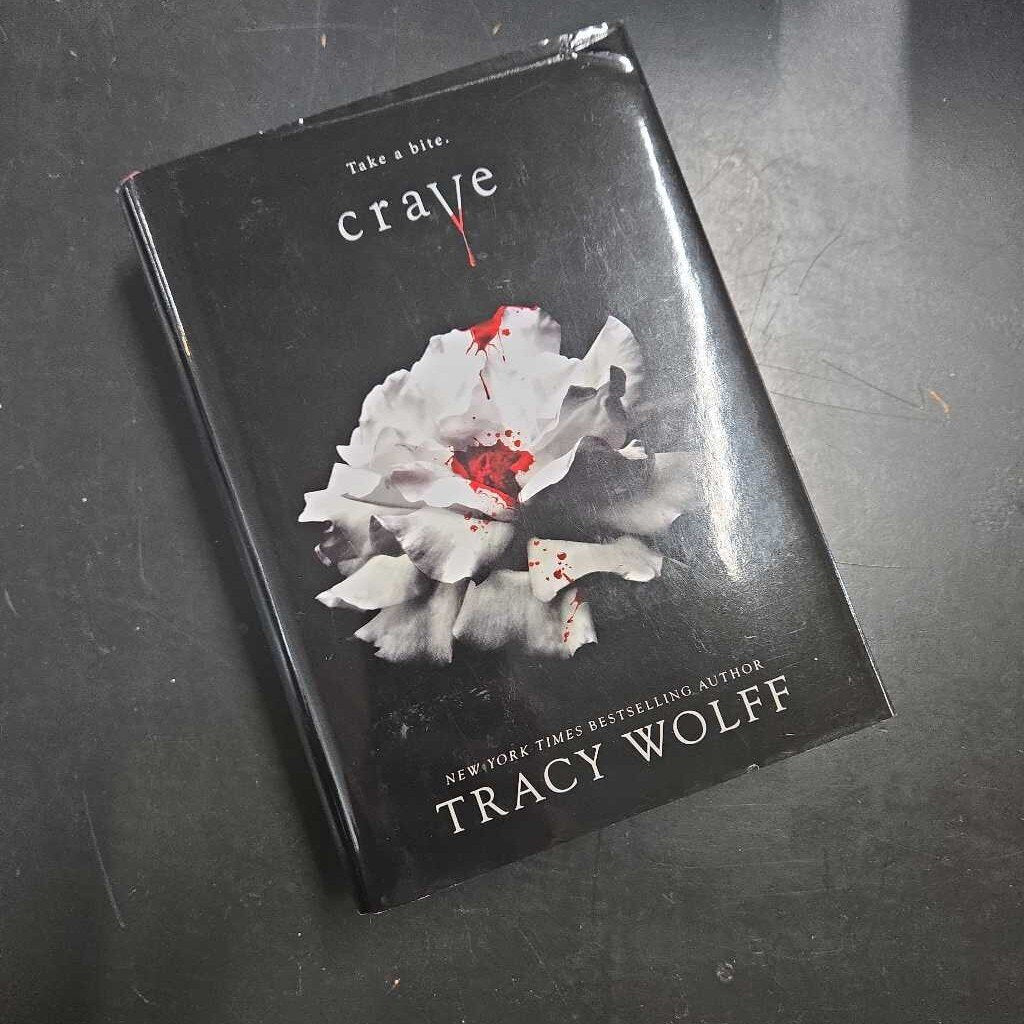 CRAVE - TRACY WOLFF