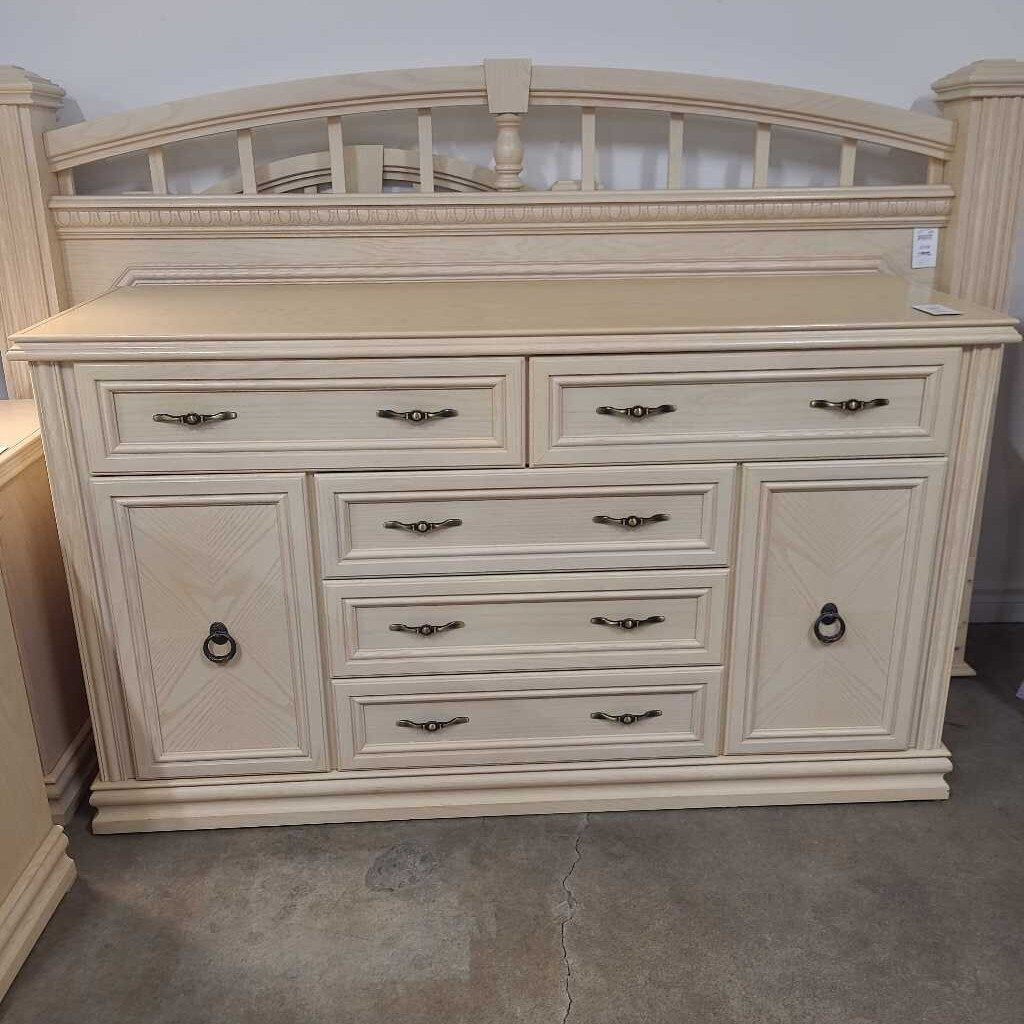 WHITE OAK DRESSER W/ MIRROR