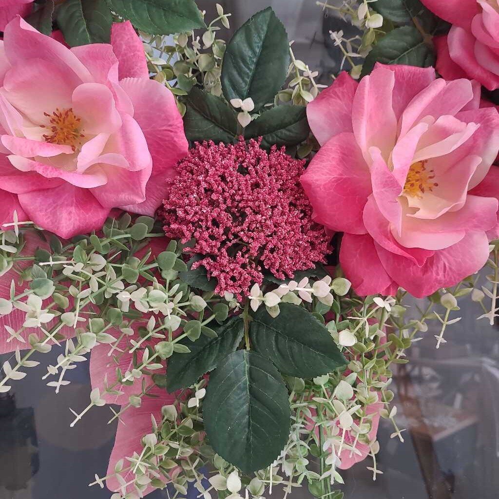 28" PINK FLOWER WREATH