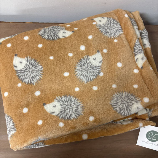 HEDGE HOG BABY BLANKET IN RUST 30"X 45"