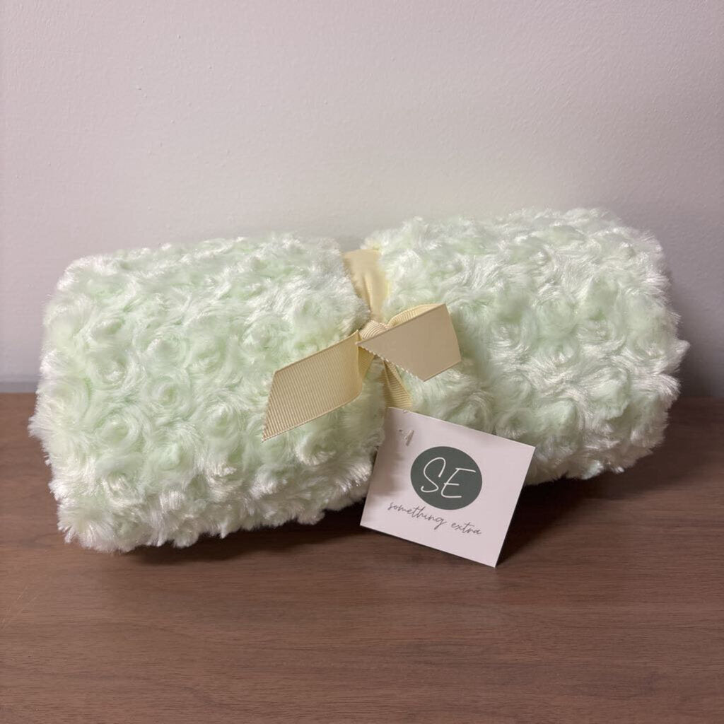 CABBAGE ROSE BABY BLANKET IN MINT GREEN 30"X 40"
