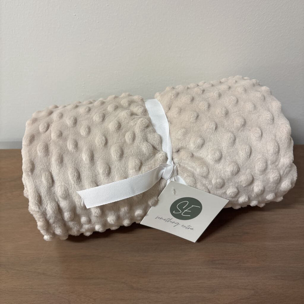 DIMPLE MINKY BABY BLANKET IN ROSE CREAM 30"X 40"