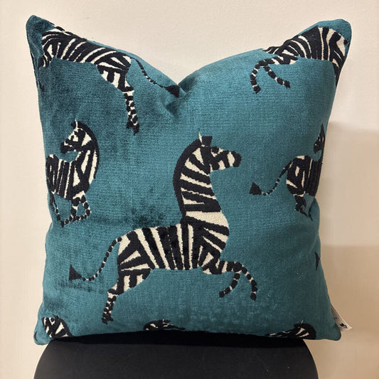 DANCING ZEBRAS - TEAL 22"X 22" FEATHER INSERT