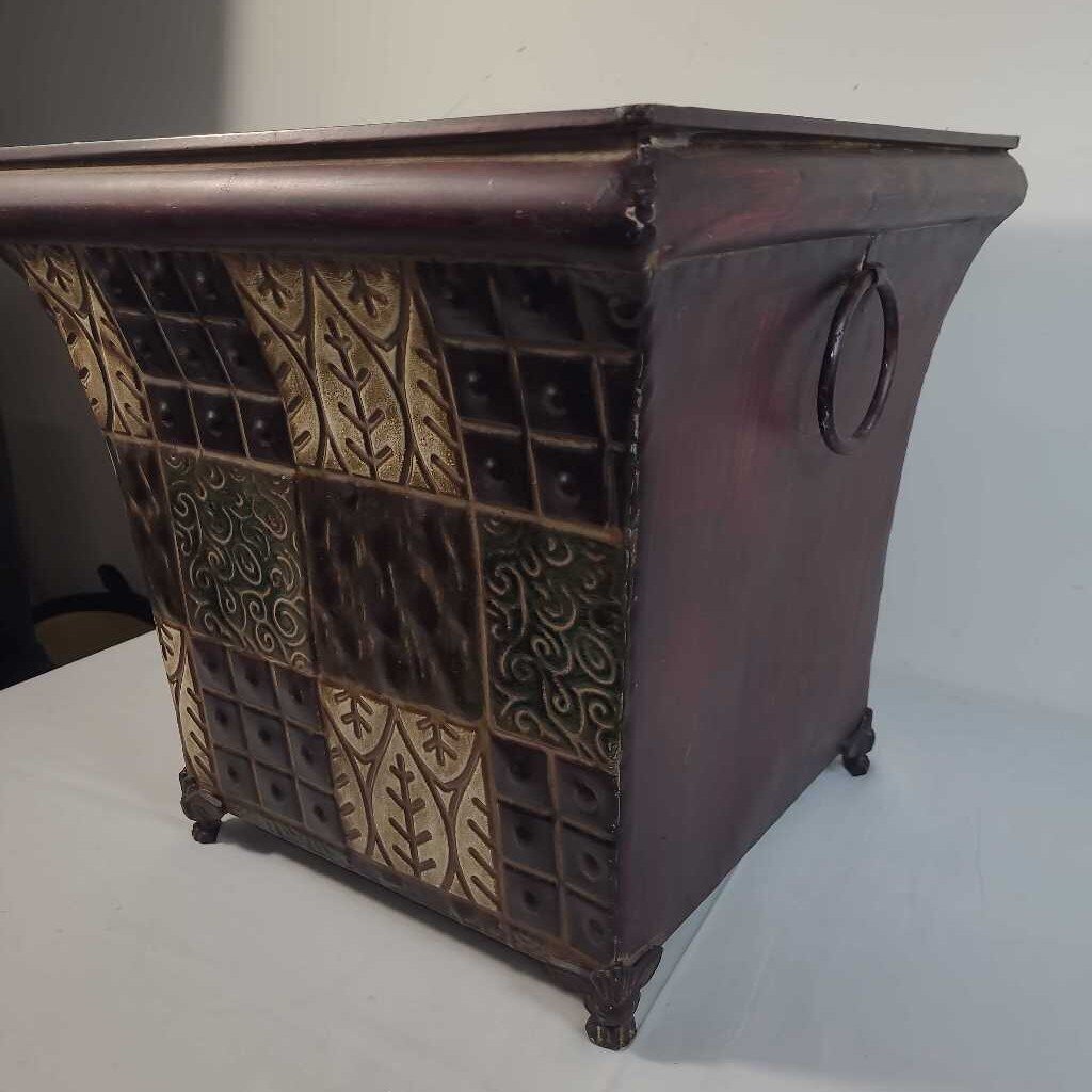 TIN PLANTER