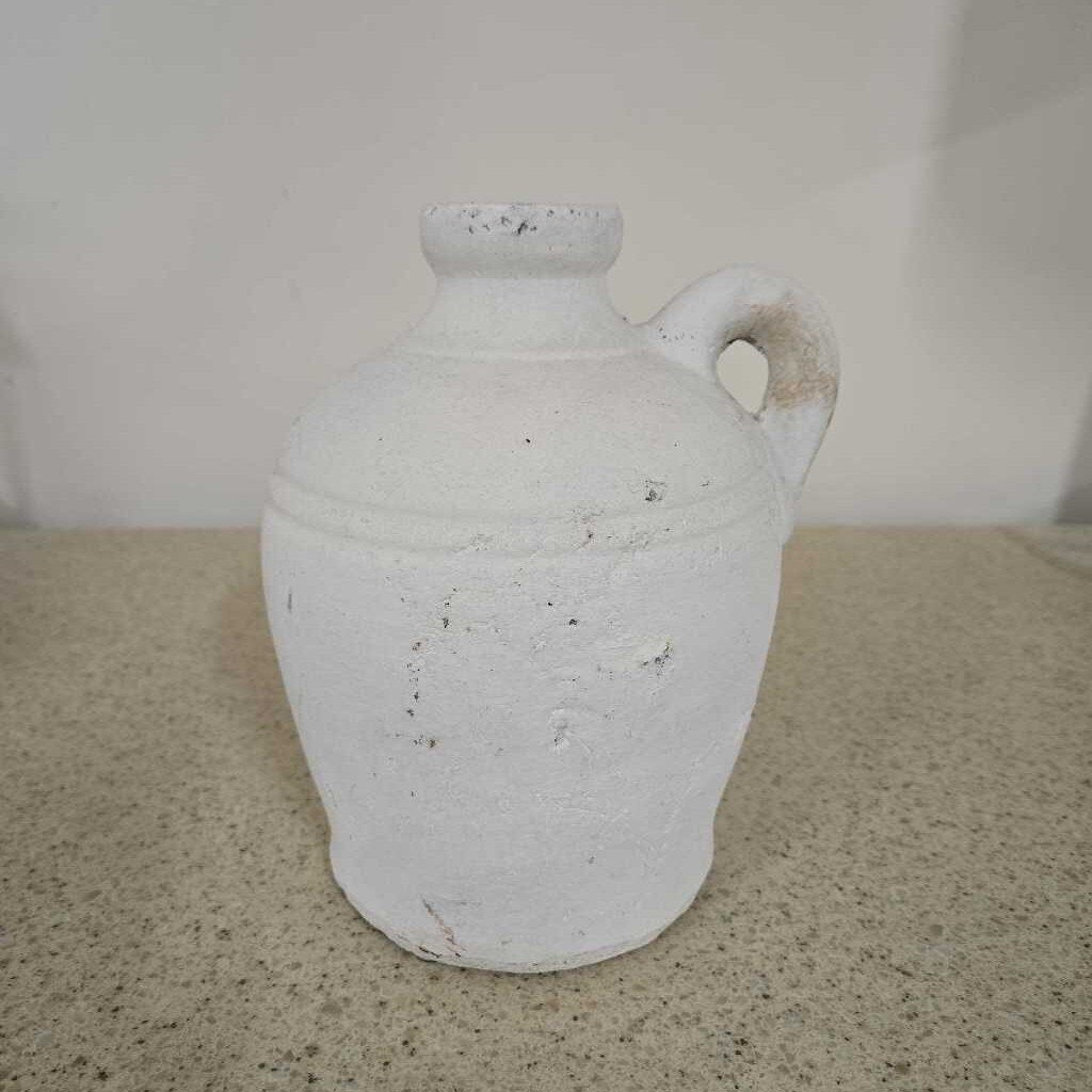 WHITE JUG W/HANDLE