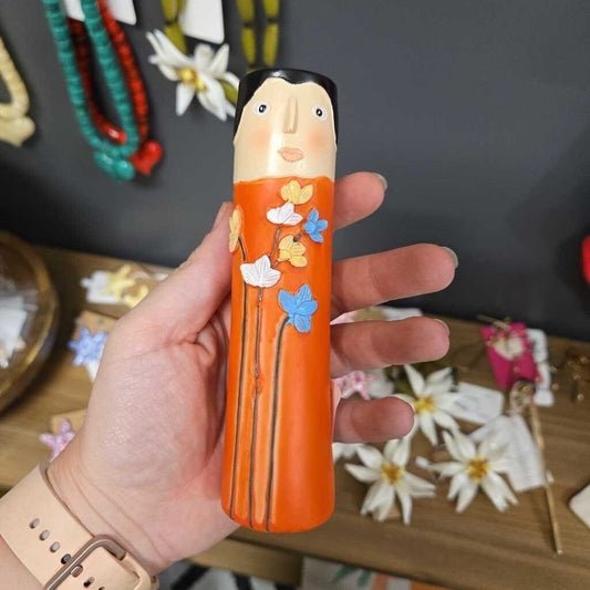 FACE BUD RESIN VASE - STYLE D