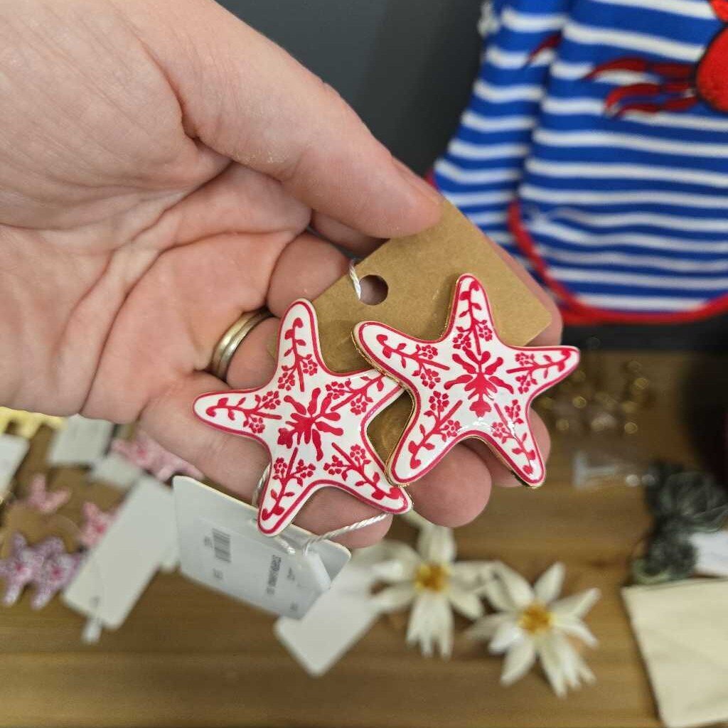 STARFISH EARRINGS - RED