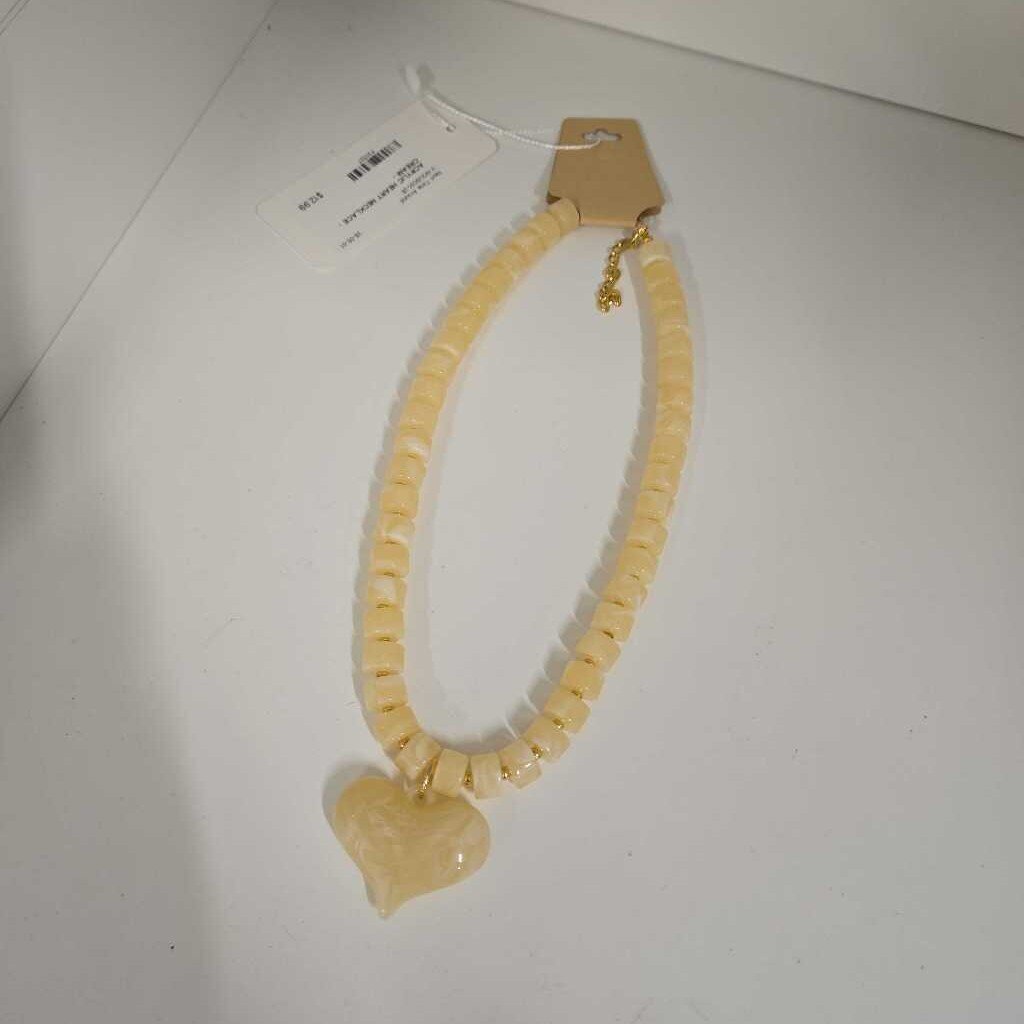 ACRYLIC HEART NECKLACE - CREAM