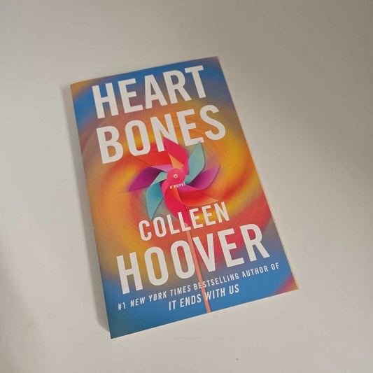 ART BONES - COLLEEN HOOVER