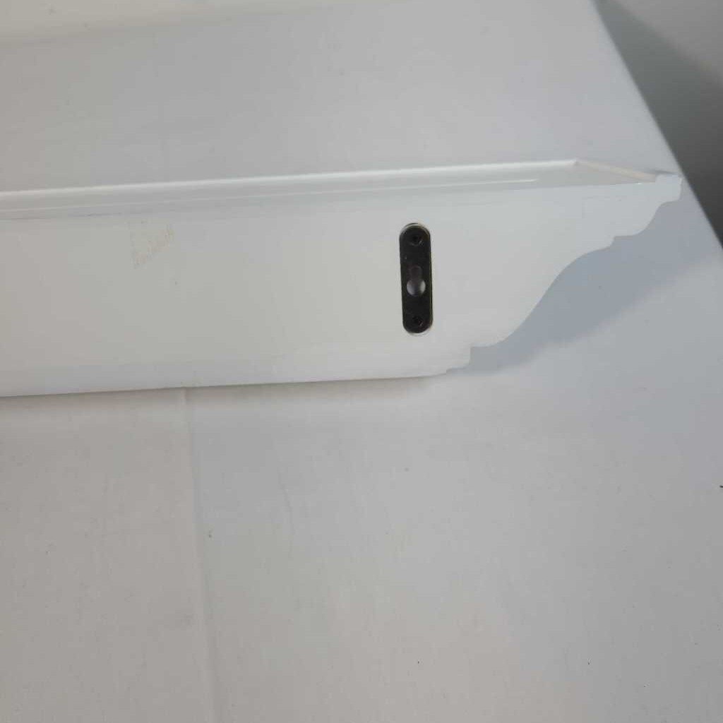 WHITE FLOATING SHELF