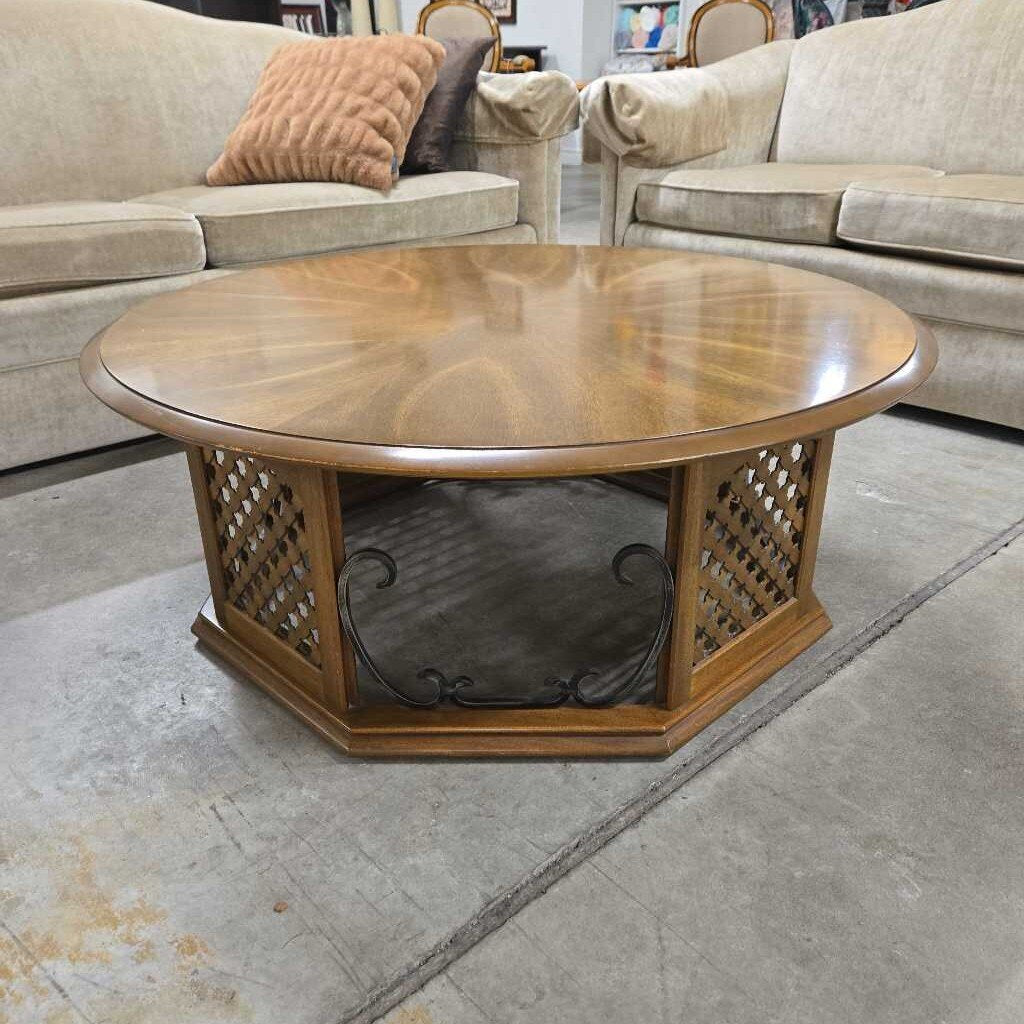 42" DEILCRAFT LATTICE COFFEE TABLE