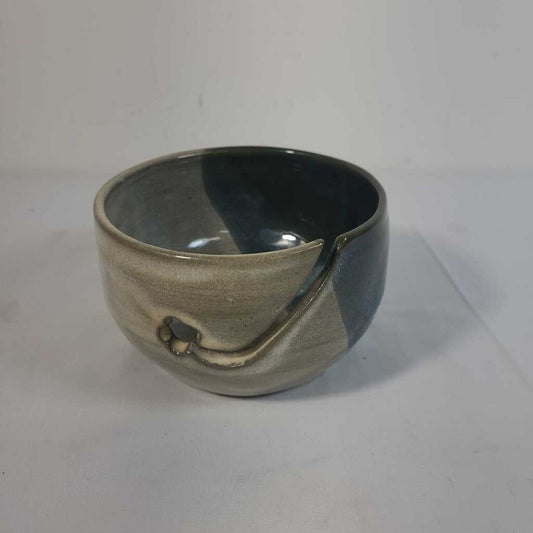 POTTERY YARN POT