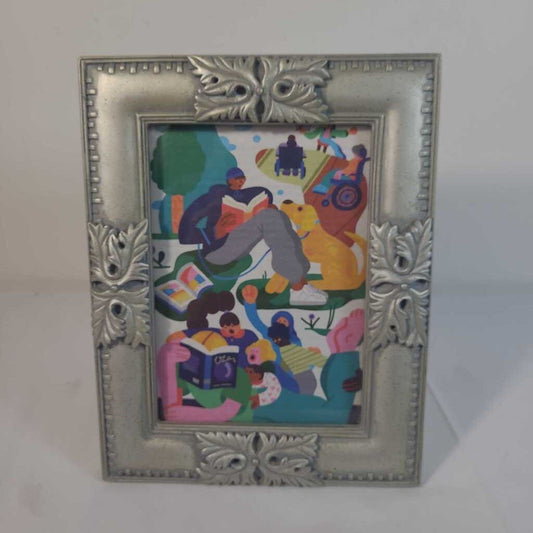 SILVER PICTURE FRAME