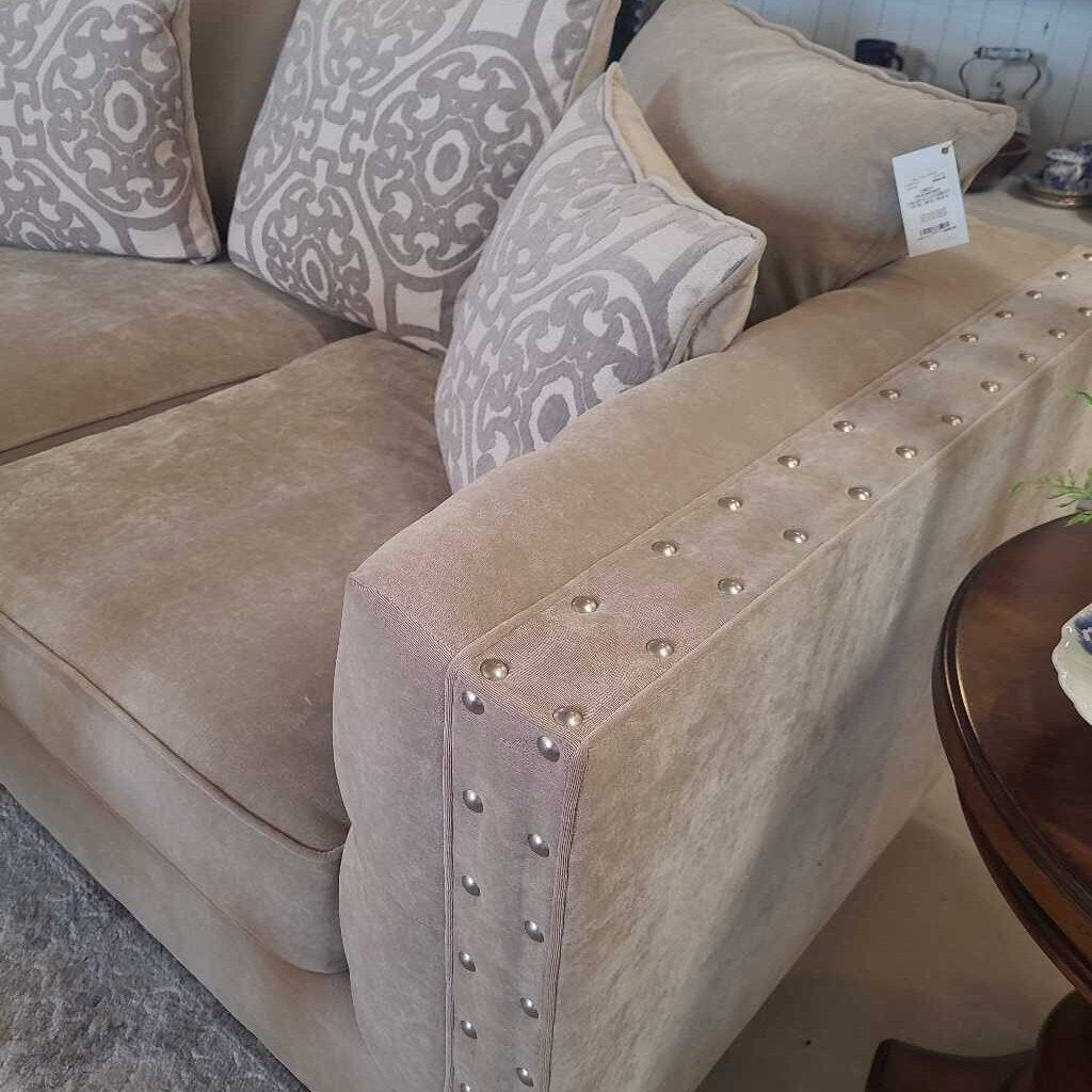 CINDY CRAWFORD CALISTA LOVESEAT