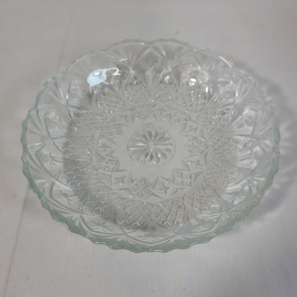 GLASS DISH