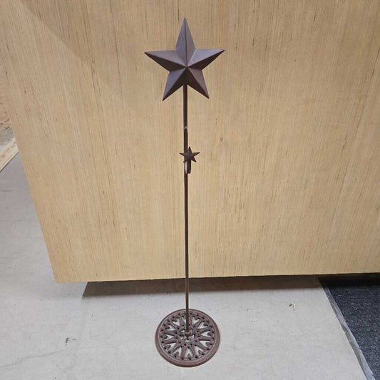 STANDING WREATH HOLDER - STAR