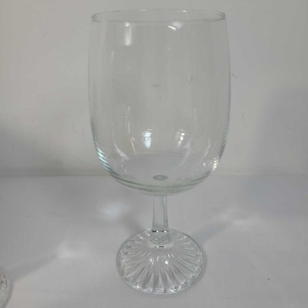 S/4 WINE GOBLETS