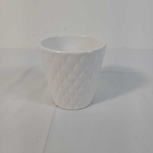 SM WHITE CERAMIC POT