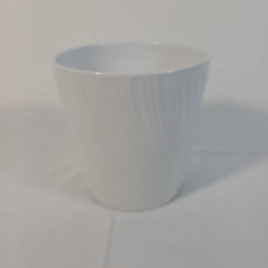 WHITE CERAMIC PLANT POT