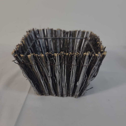 SQ STICK BASKET