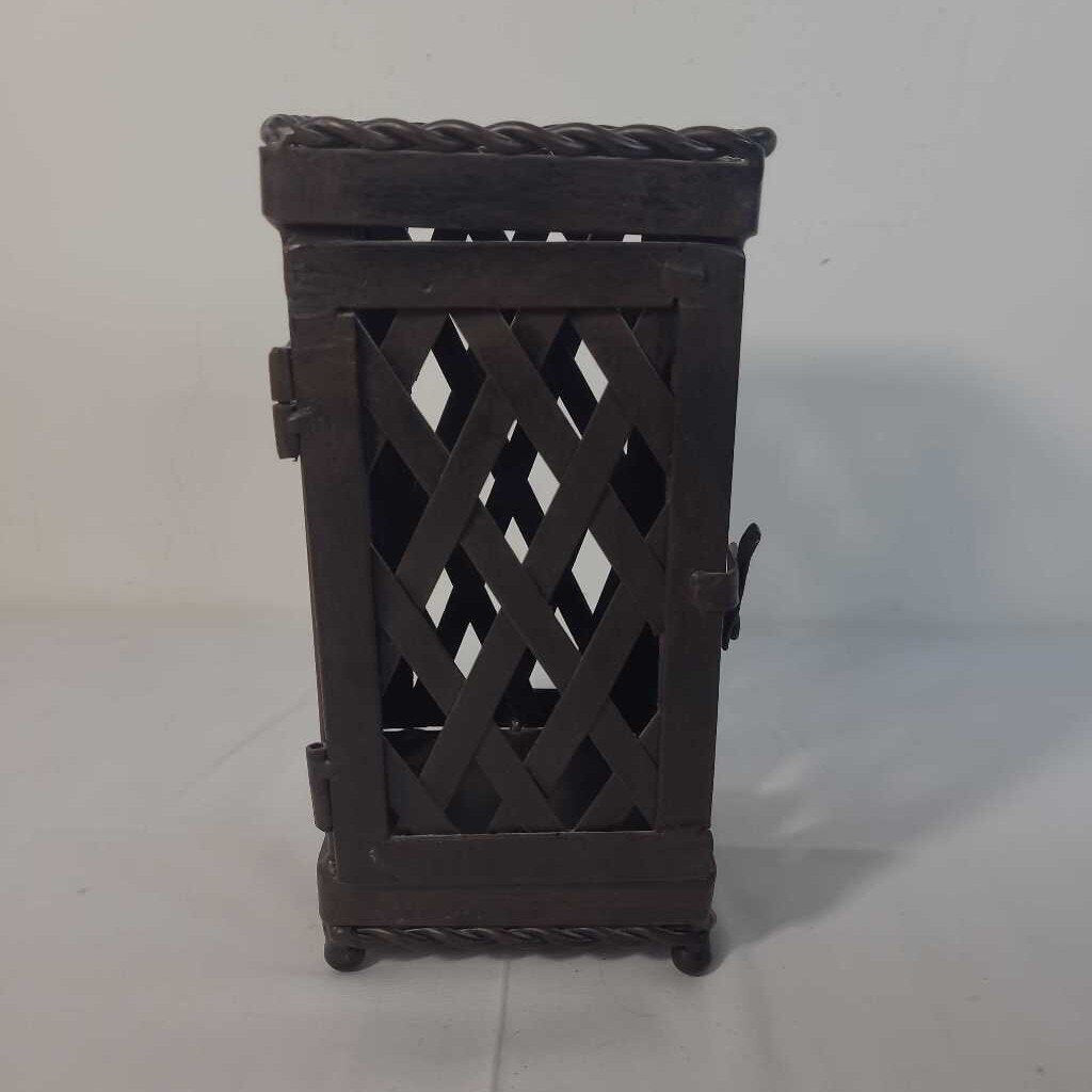 SM BROWN METAL LATTICE LANTERN