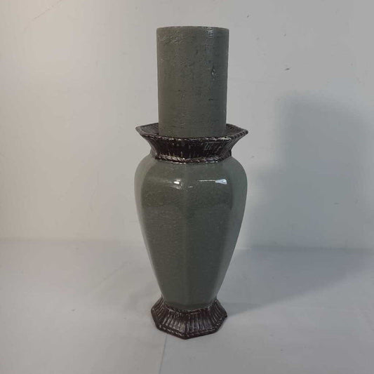 GREEN/BROWNCERAMIC CANDLE HOLDER W/ CANDLE