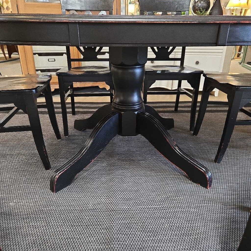 PIER 1 OVAL DINING TABLE W/6 CHAIRS