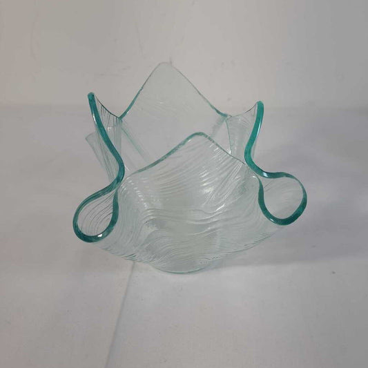 HANDKERCHIEF FOLDED ART GLASS VASE