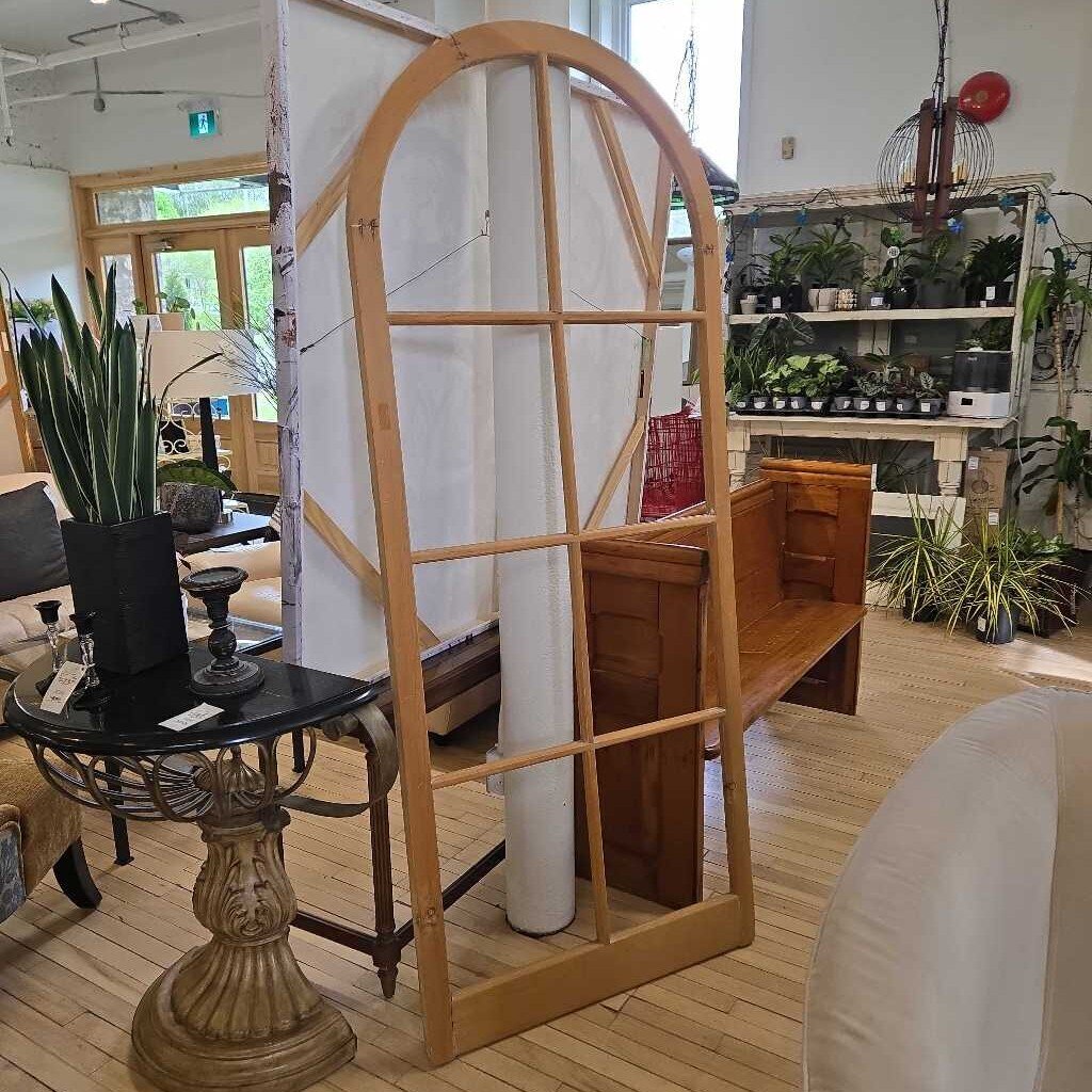 LG WOODEN ARCHED FRAME