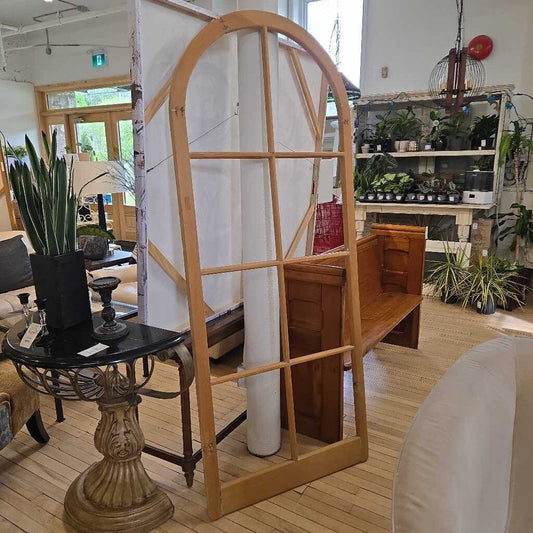 LG WOODEN ARCHED FRAME