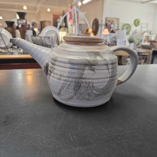 POTTERY TEAPOT