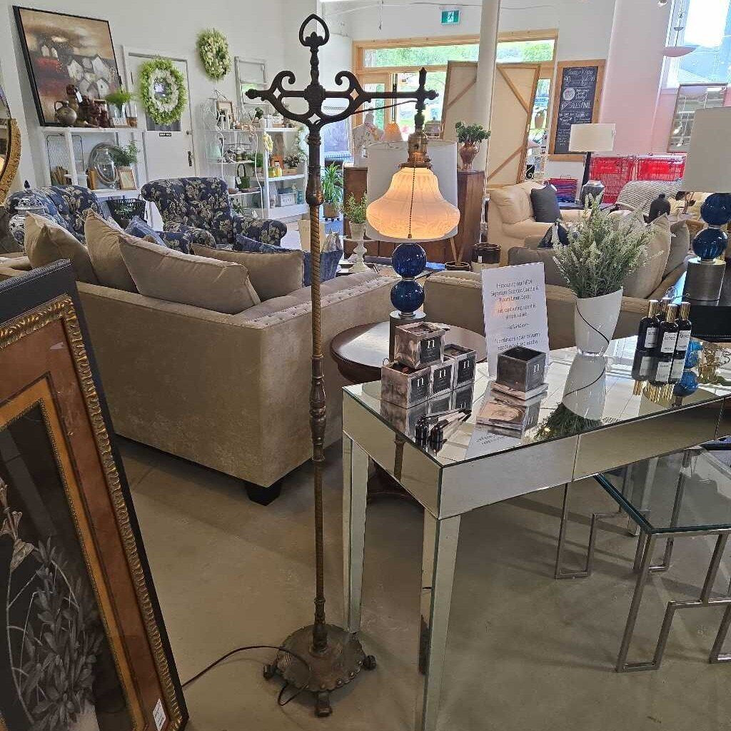 ANTIQUE BRASS & MILK GLASS FLOOR LAMP