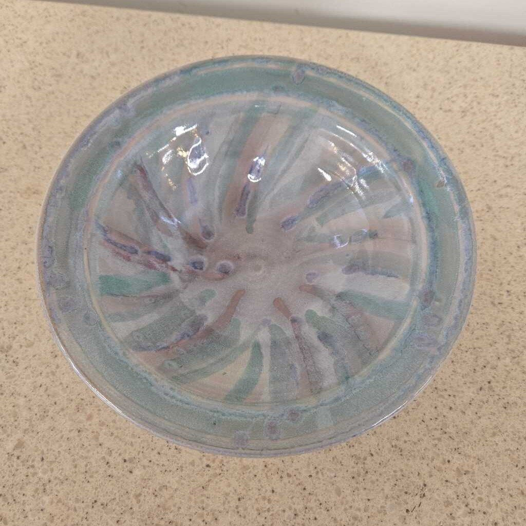 GREEN/PURPLE POTTERY SERVING BOWL