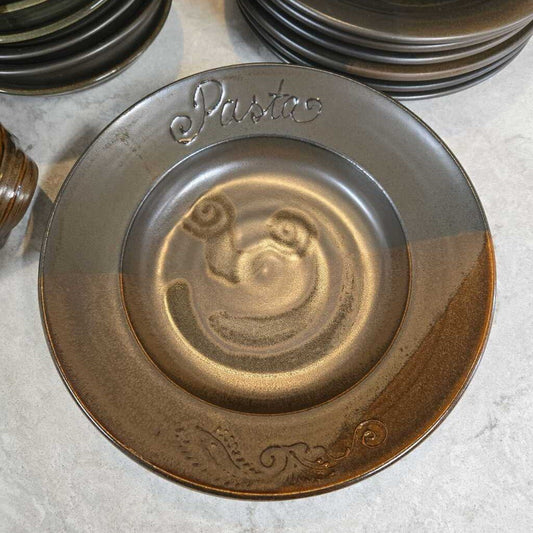 PAVLO POTTERY PASTA BOWL