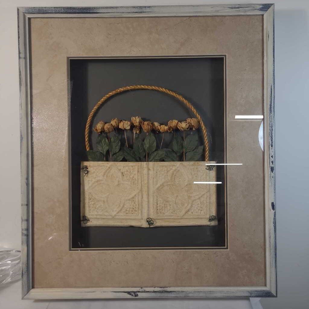 DRIED ROSES IN TIN VASE WALL ART