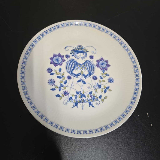 FIGGJO TURI LOTTE DINNER PLATE - WOMAN