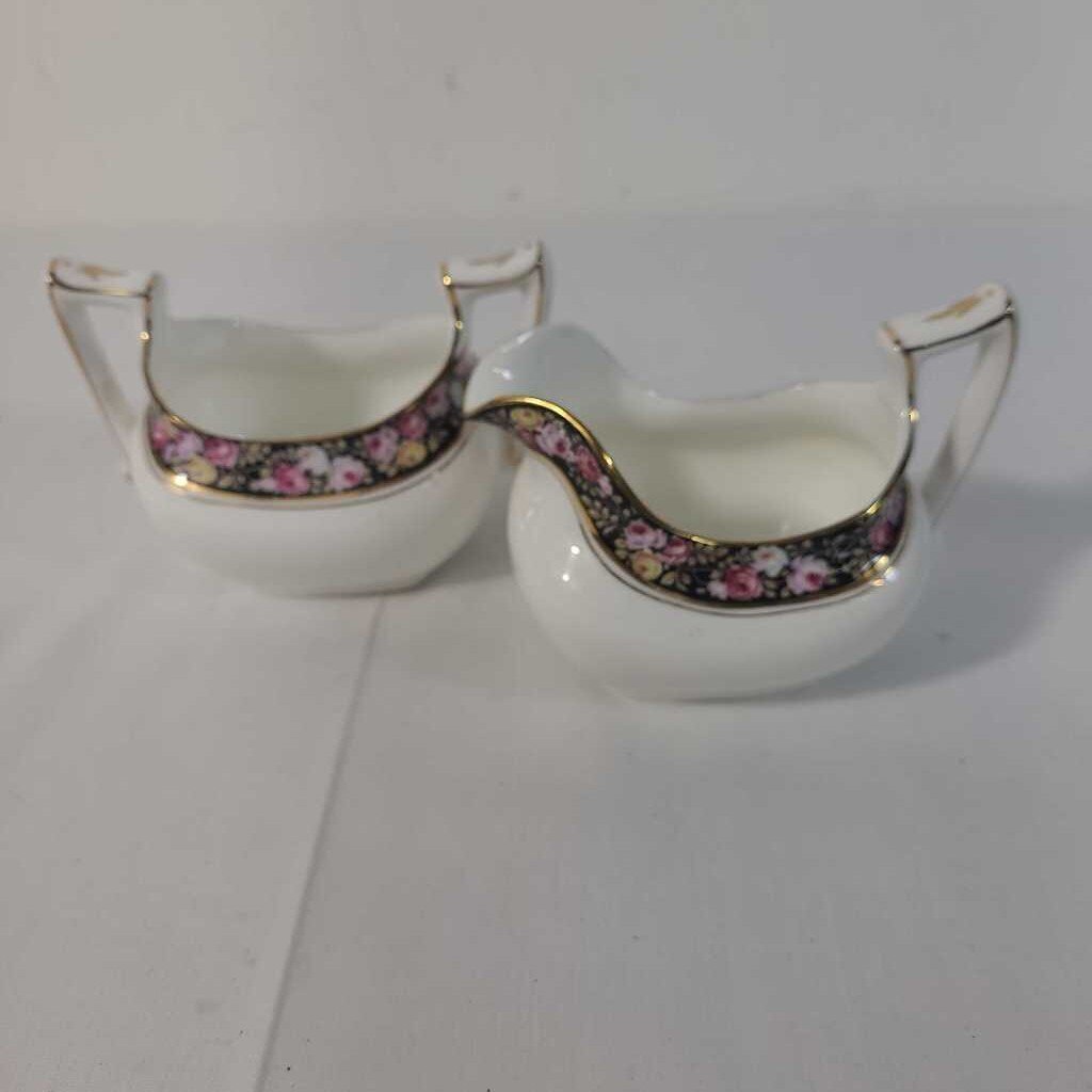 VTG ROYAL GRAFTON CHINA CR & SUGAR SET
