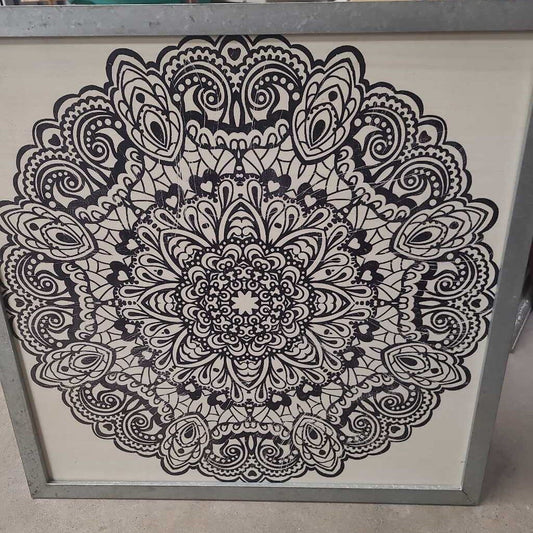BLACK MEDALLION IN GALVANIZED FRAME