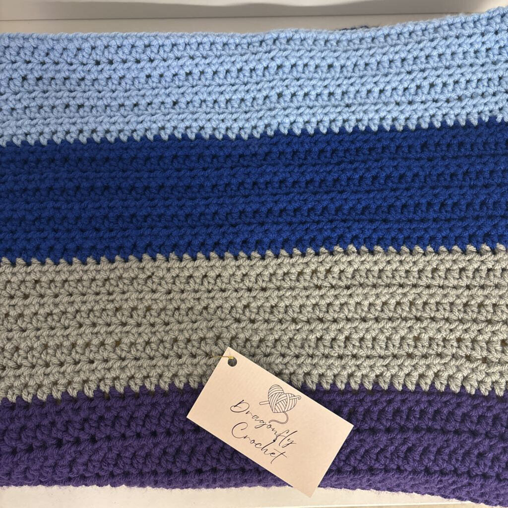 STRIPED THROW