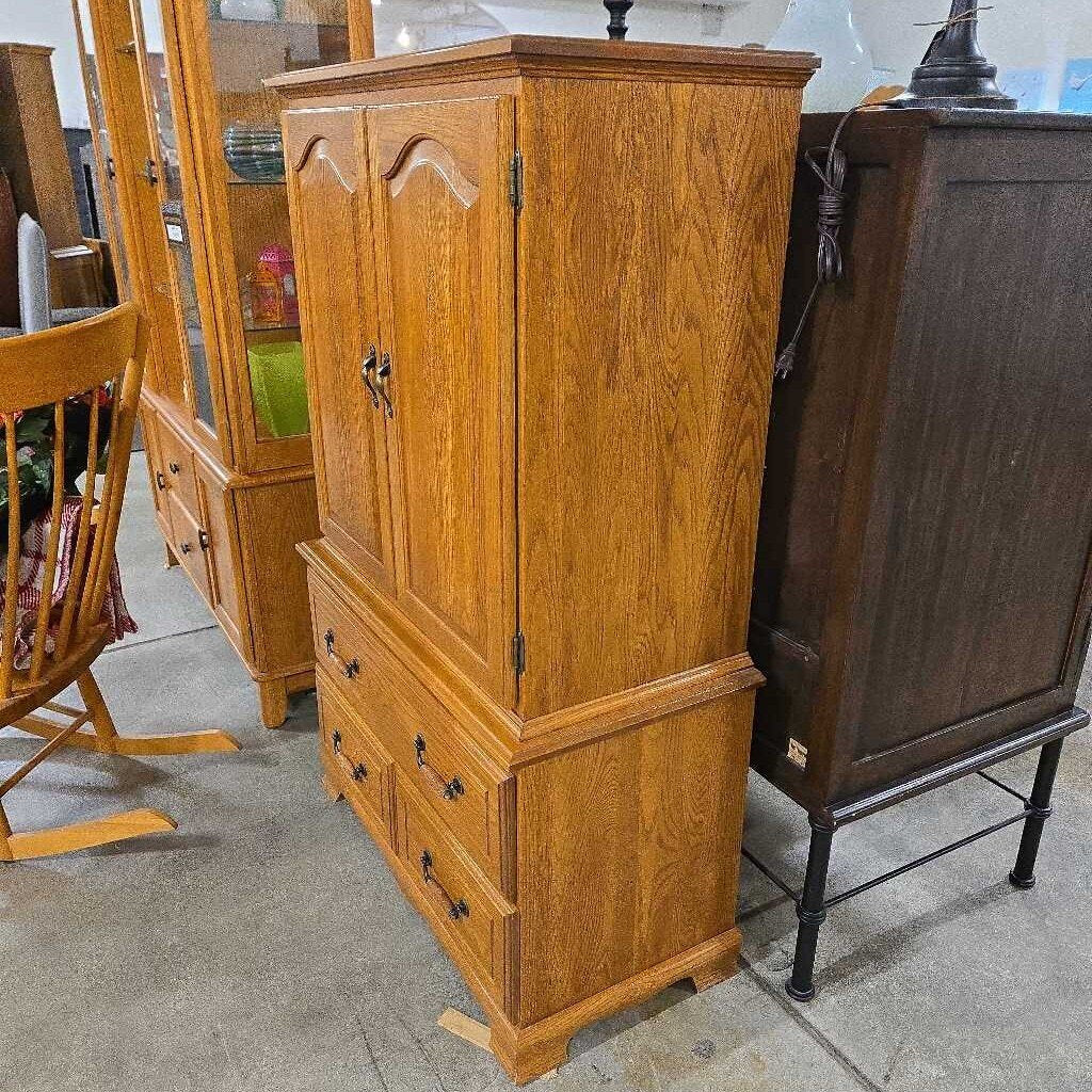 OAK ARMOIRE