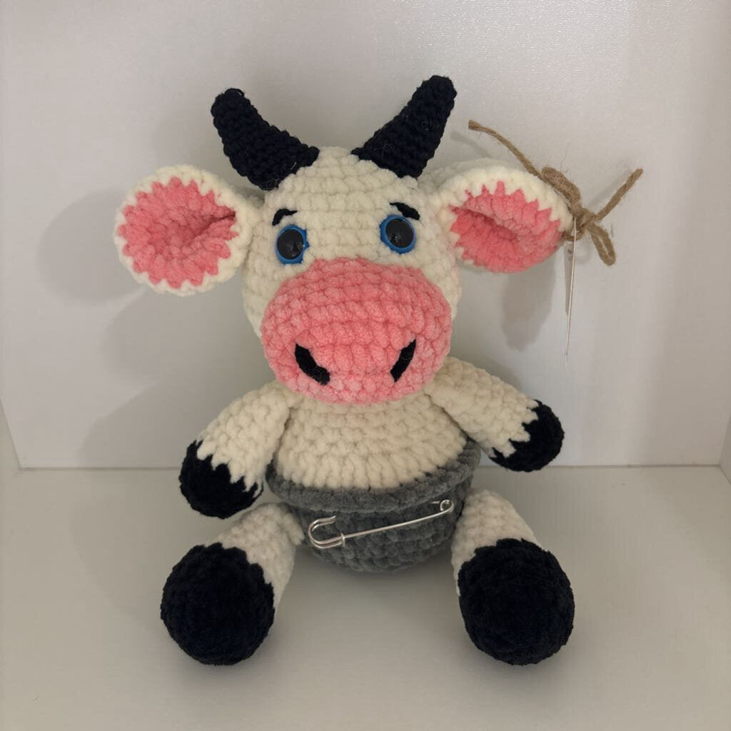 Crochet cow