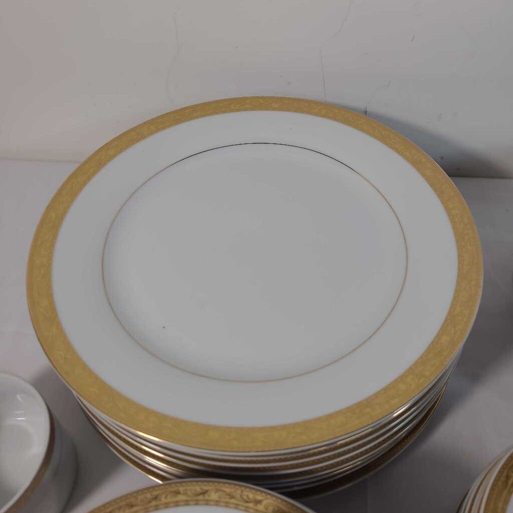 45 pc JOSHUA MAXWELL STUDIO "MONACO" CHINA SET