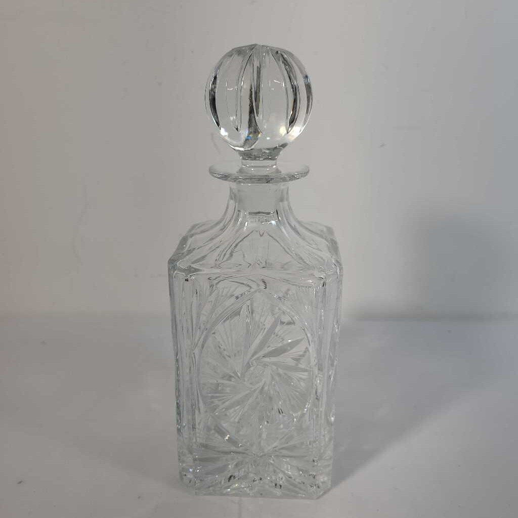 PINWHEEL CRYSTAL DECANTER