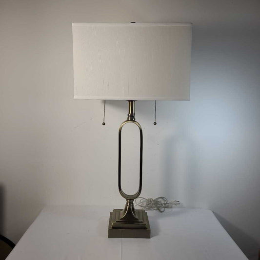 DOUBLE SOCKET TABLE LAMP W/USB